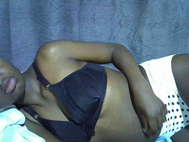 Cute-tamarah webcam