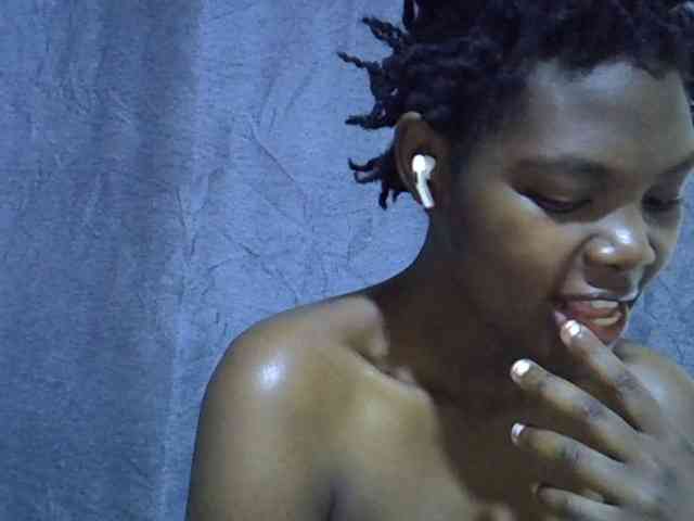 Cute-tamarah webcam
