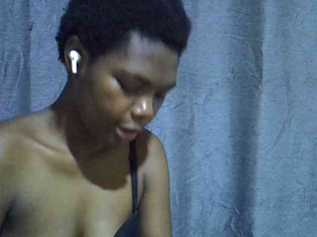 Cute-tamarah webcam