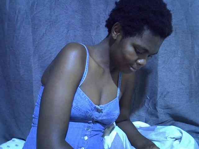 Cute-tamarah webcam