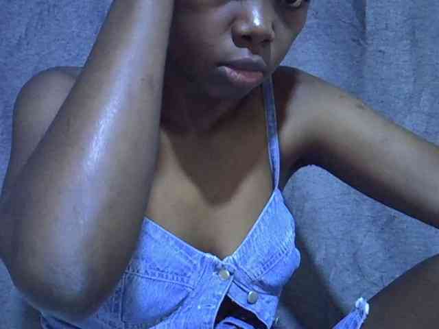 Cute-tamarah webcam