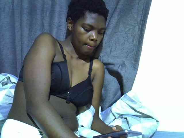 Cute-tamarah webcam