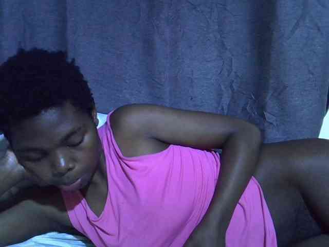Cute-tamarah webcam