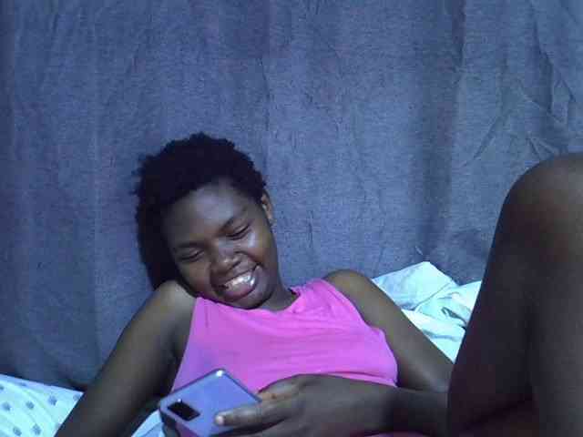 Cute-tamarah webcam