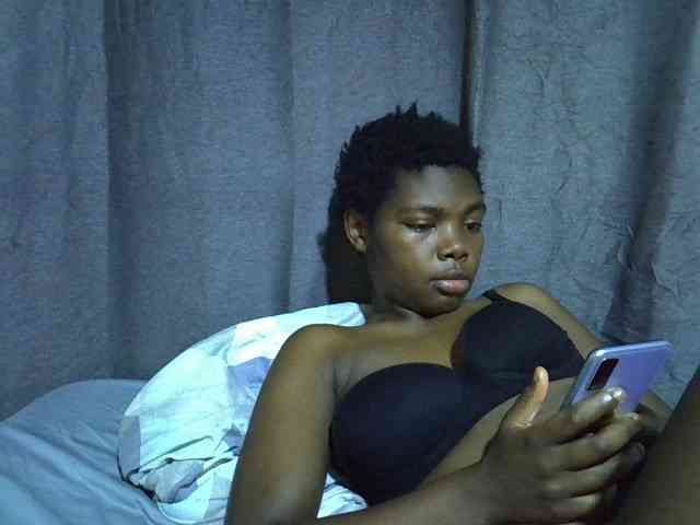 Cute-tamarah webcam