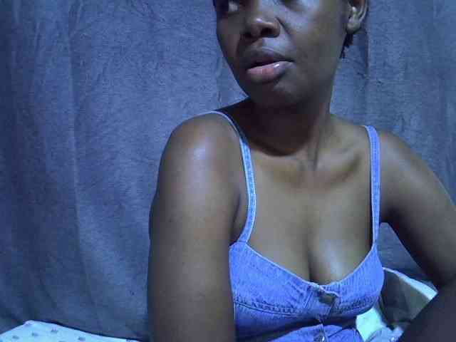 Cute-tamarah webcam