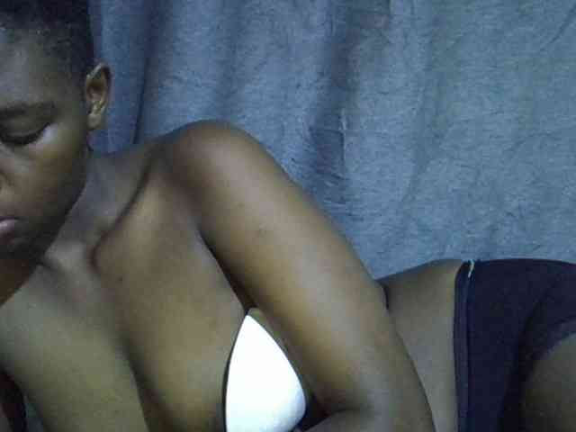 Cute-tamarah webcam