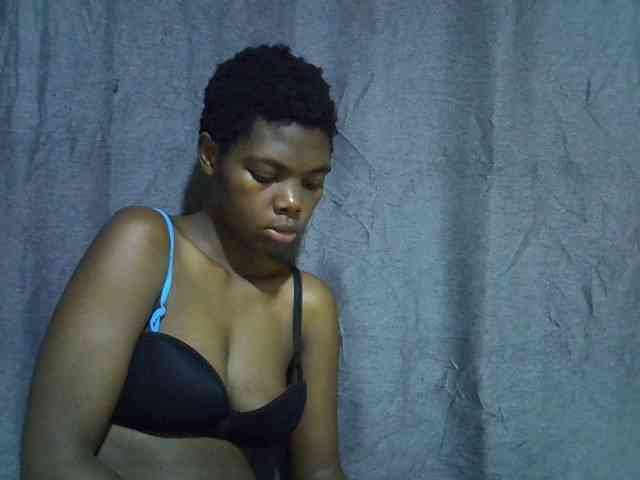 Cute-tamarah webcam