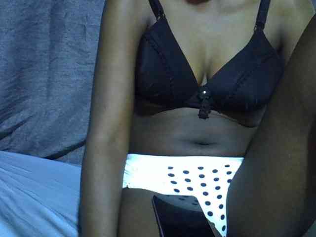 Cute-tamarah webcam
