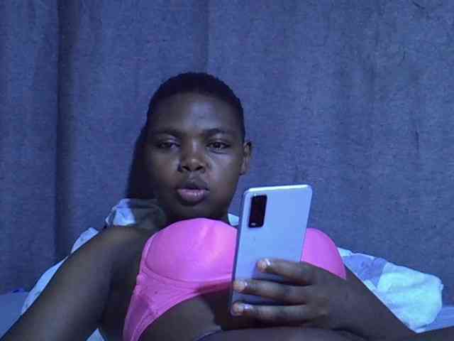 Cute-tamarah webcam