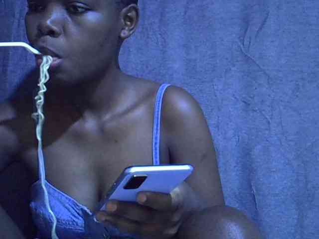 Cute-tamarah webcam