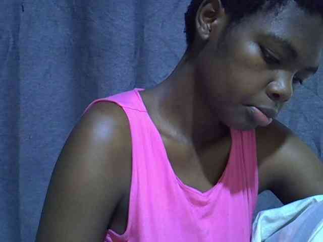 Cute-tamarah webcam