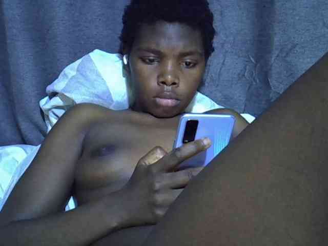 Cute-tamarah webcam