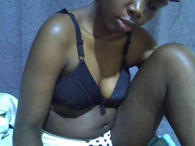 Cute-tamarah webcam