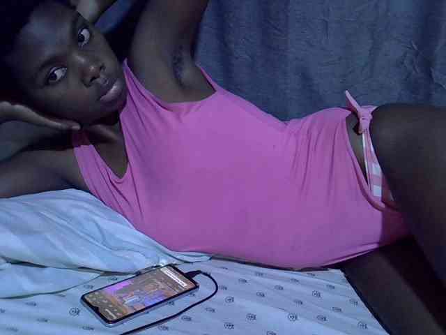 Cute-tamarah webcam