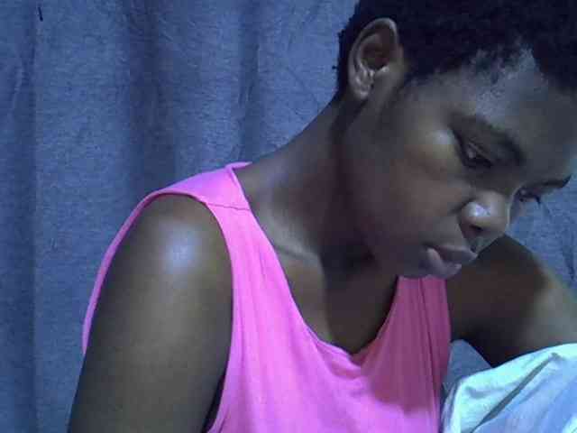 Cute-tamarah webcam