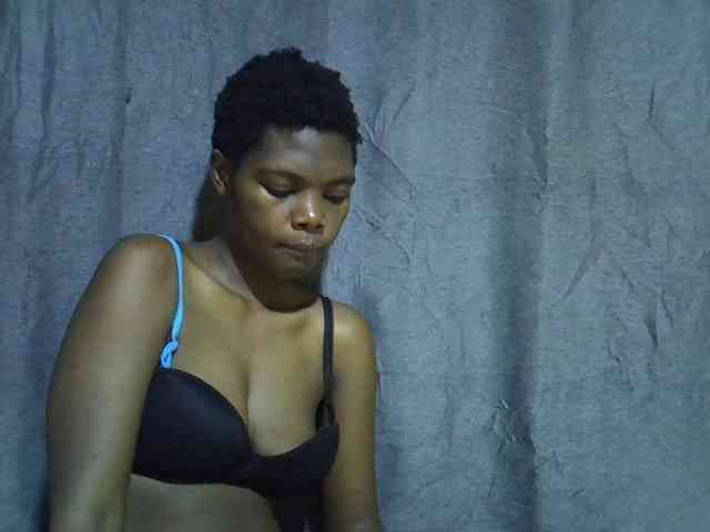Cute-tamarah webcam