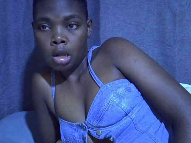 Cute-tamarah webcam
