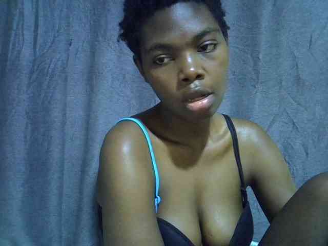 Cute-tamarah webcam