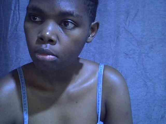 Cute-tamarah webcam