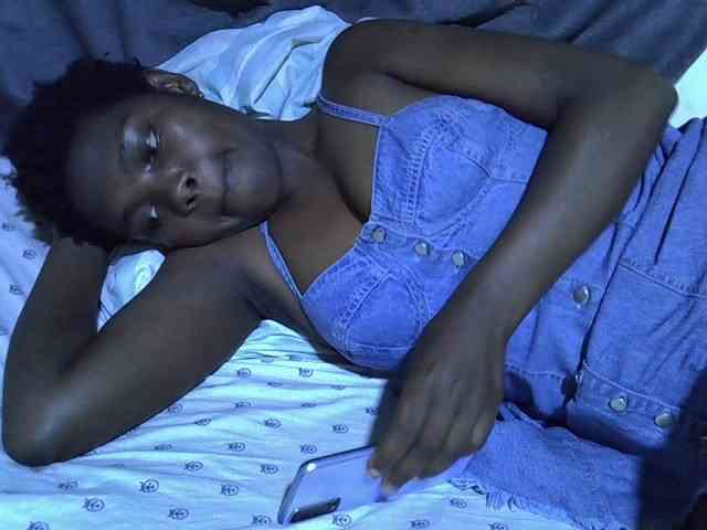 Cute-tamarah webcam
