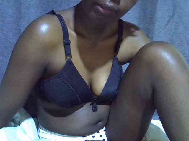 Cute-tamarah webcam