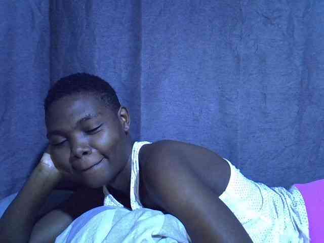 Cute-tamarah webcam