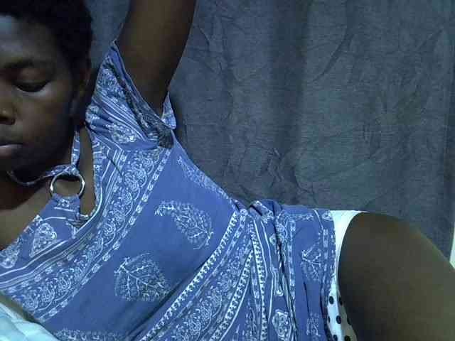 Cute-tamarah webcam