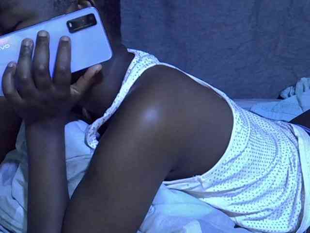 Cute-tamarah webcam