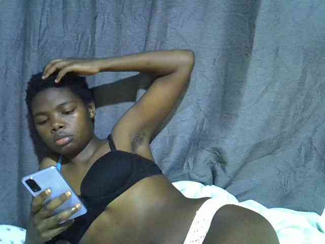 Cute-tamarah webcam