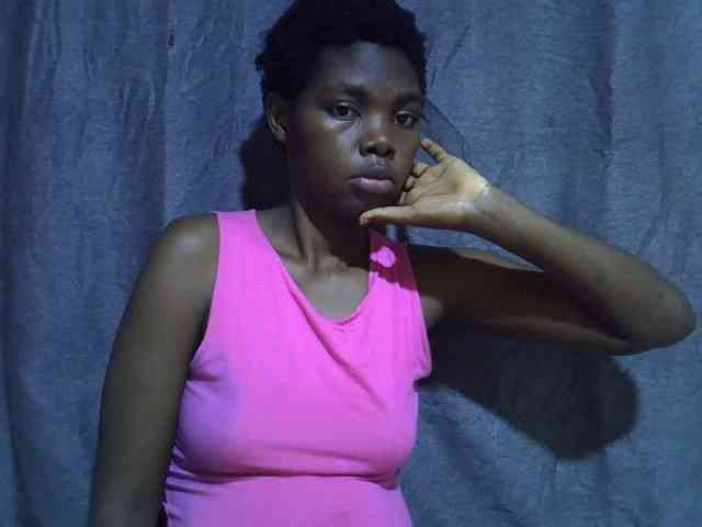 Cute-tamarah webcam