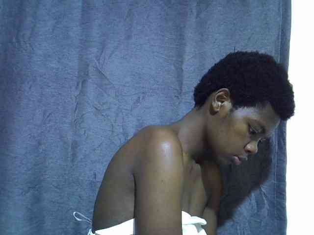 Cute-tamarah webcam