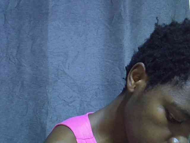 Cute-tamarah webcam