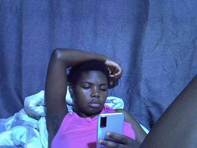 Cute-tamarah webcam