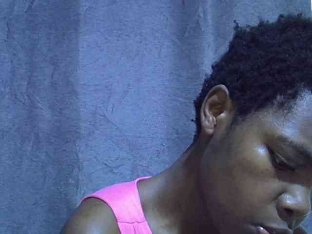 Cute-tamarah webcam