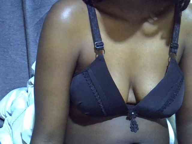Cute-tamarah webcam