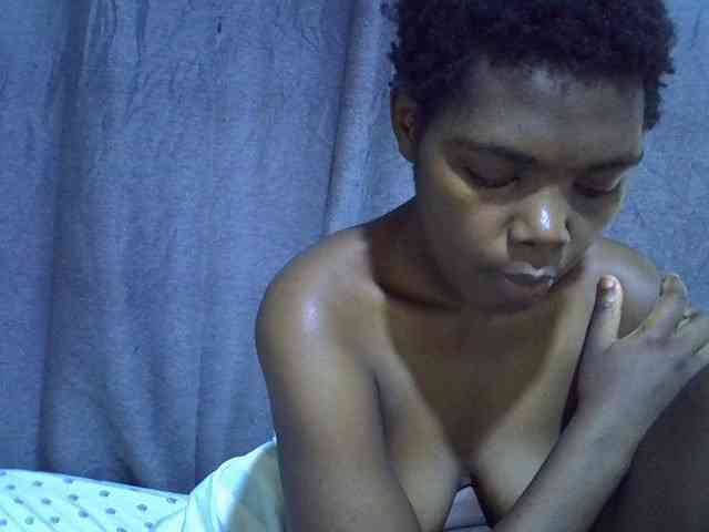 Cute-tamarah webcam