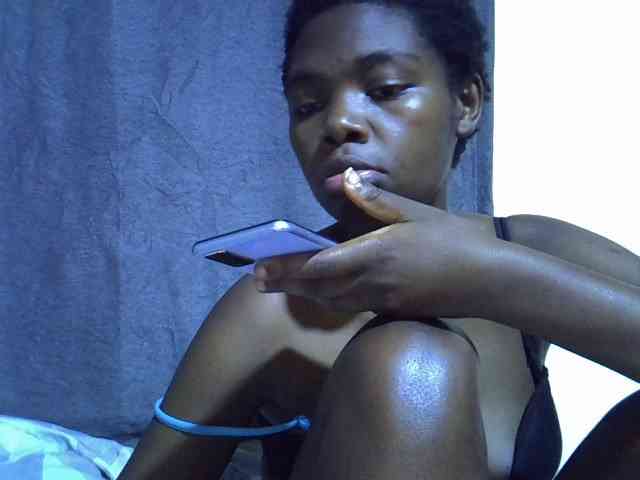 Cute-tamarah webcam