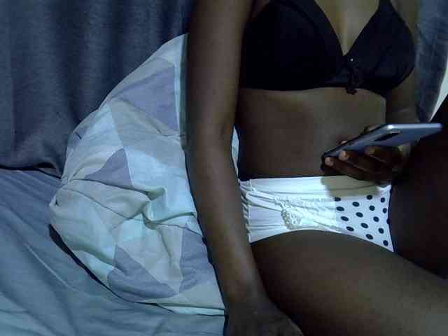 Cute-tamarah webcam