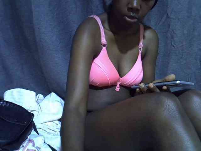 Cute-tamarah webcam