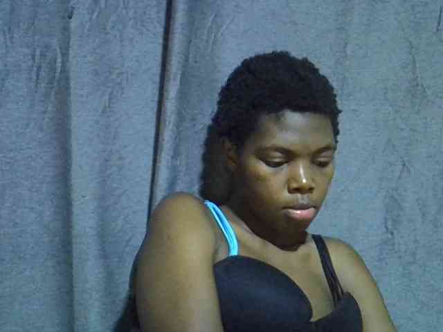 Cute-tamarah webcam