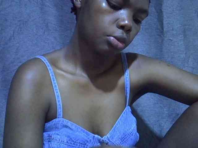 Cute-tamarah webcam