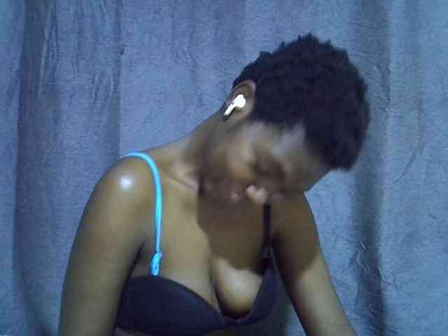 Cute-tamarah webcam