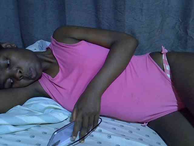 Cute-tamarah webcam