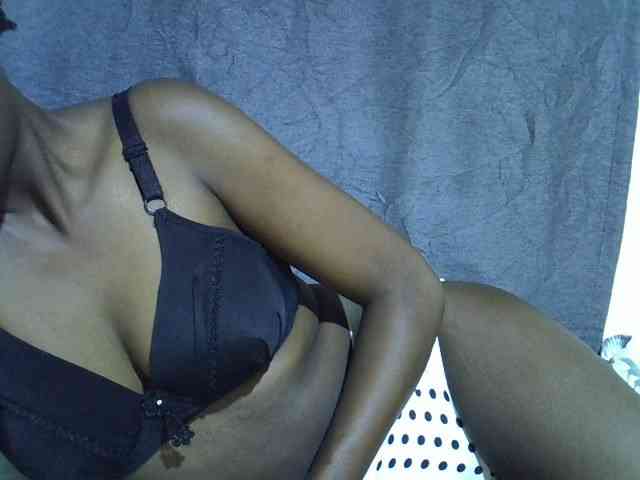 Cute-tamarah webcam