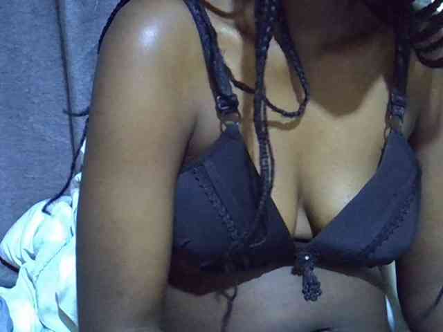 Cute-tamarah webcam