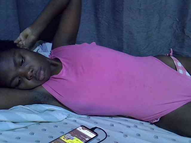 Cute-tamarah webcam