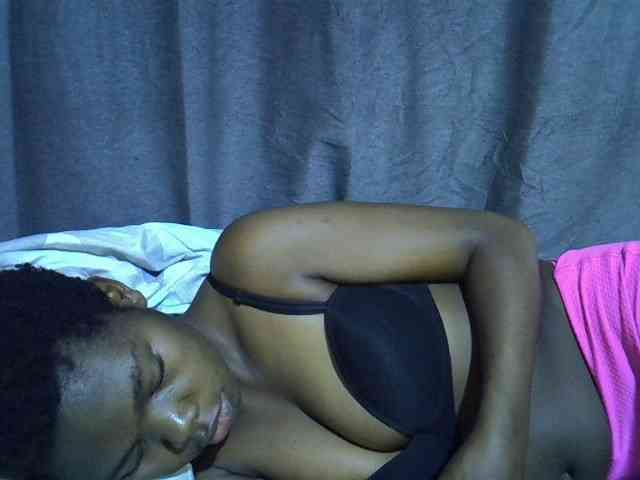Cute-tamarah webcam