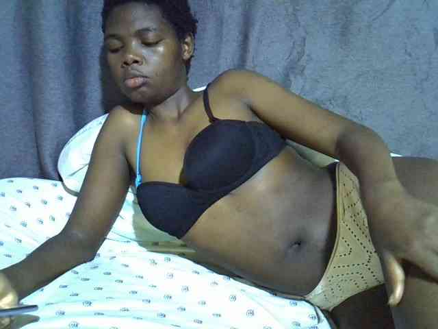 Cute-tamarah webcam