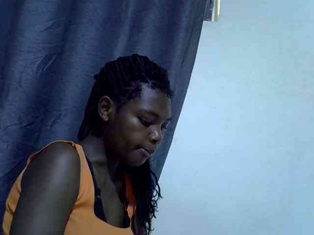 Cute-tamarah webcam